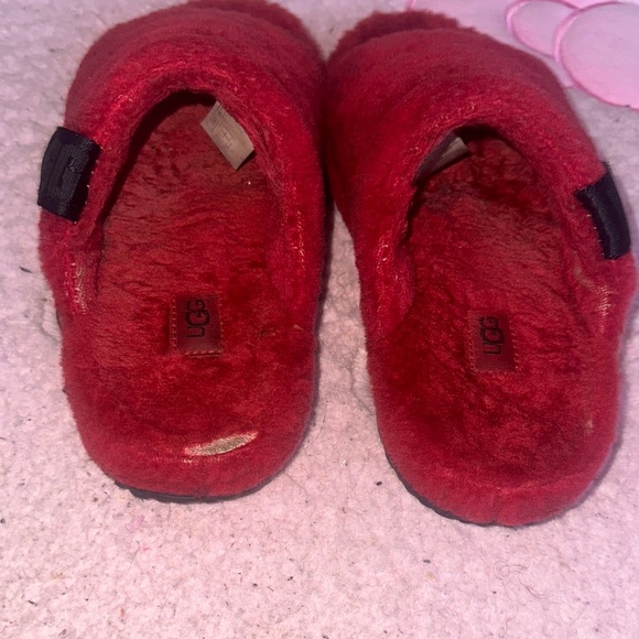 Red UGG Slippers - Picture 3 of 4